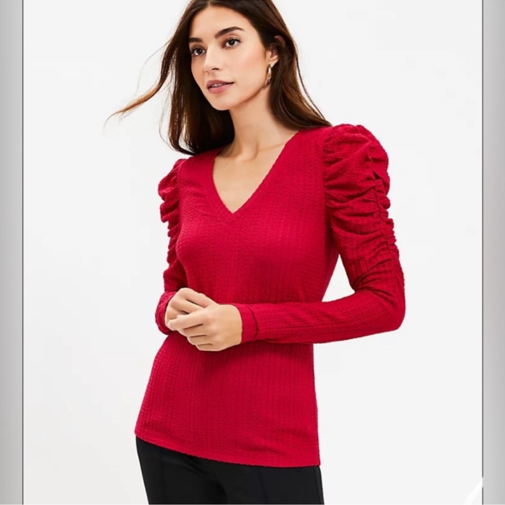 LOFT Red Ruched Puff Sleeve V-Neck
Long Sleeve Top